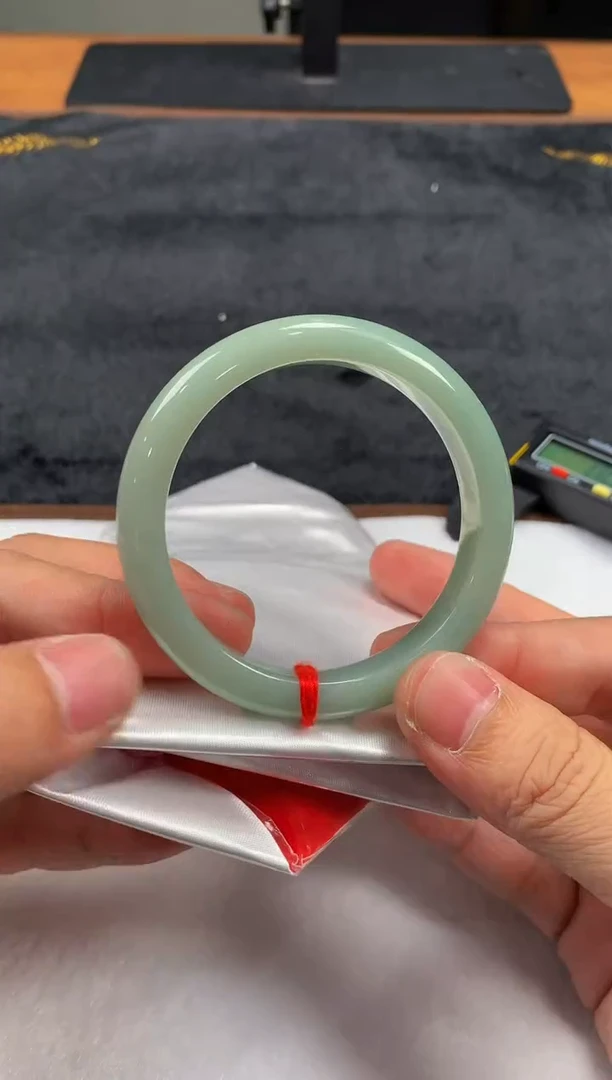 未镶嵌定制翡翠5034毛货不退不换 54-55圈