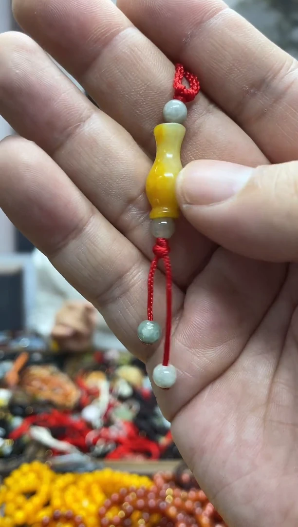 未镶嵌岫玉吊坠·