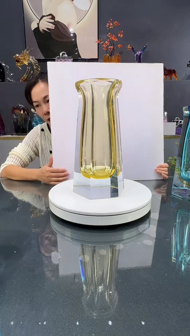 琉璃  水晶琉璃花瓶1个