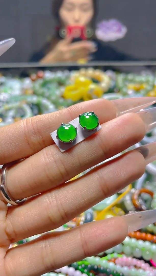 颈饰未镶嵌翡翠/G/翡翠A货，一件也是批发价