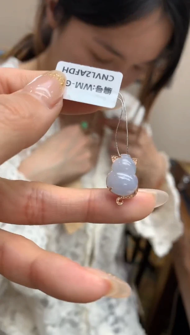 【闪购商品】翡翠颈饰18K金镶嵌葫芦