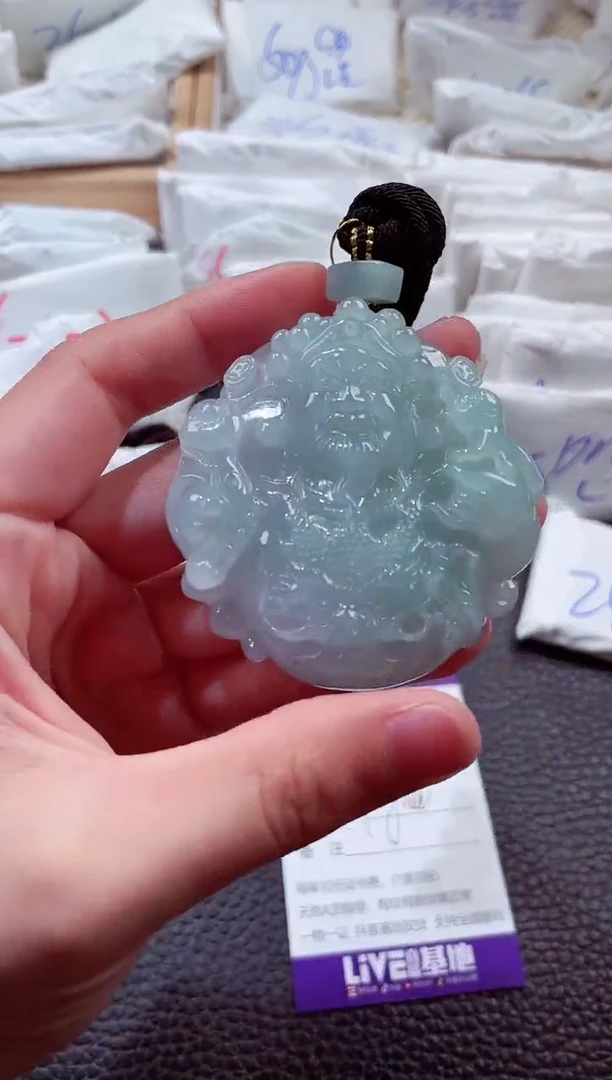 翡翠未镶嵌颈饰00003291