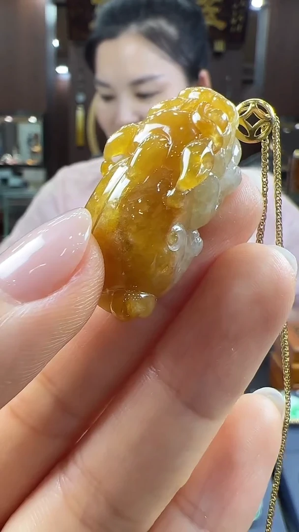 翡翠挂件18K金镶嵌貔貅 不含链