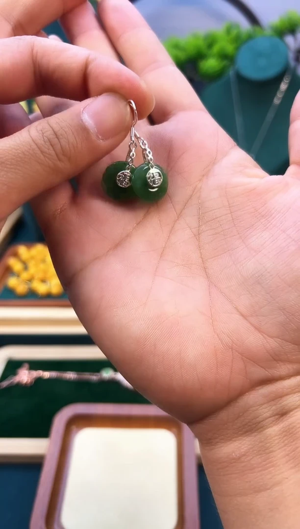 和田玉银S925镶嵌耳饰E260