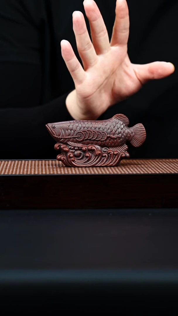 紫砂茶宠宜兴紫砂 茶宠 金龙鱼