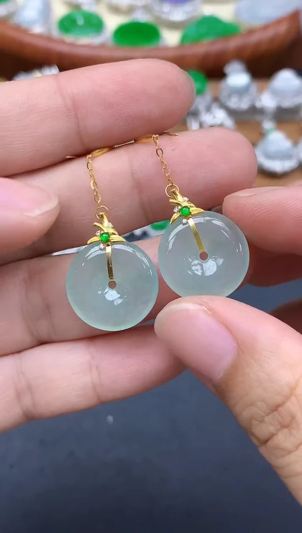 颈饰18K金镶嵌翡翠273-中国好珍宝