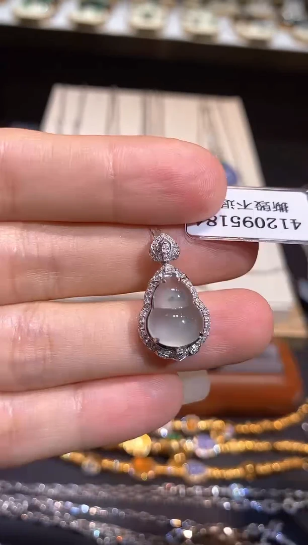 翡翠18K金镶嵌吊坠(不含链)吊坠