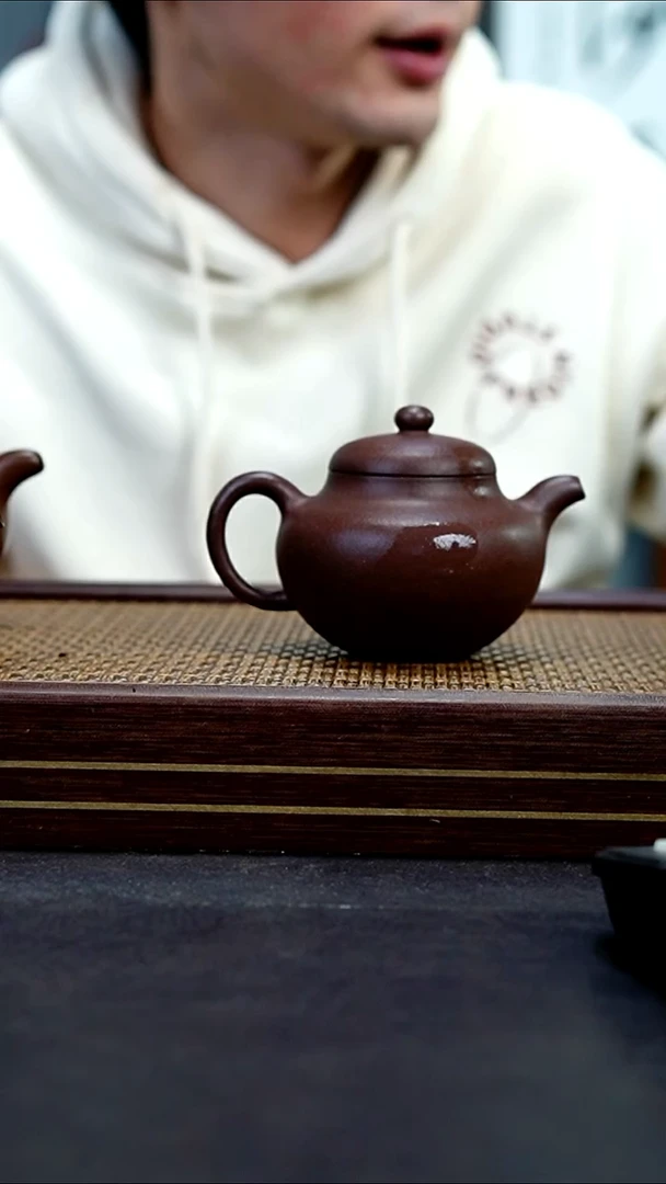 茶壶紫砂   YZ    桃花泥     柿圆      220cc