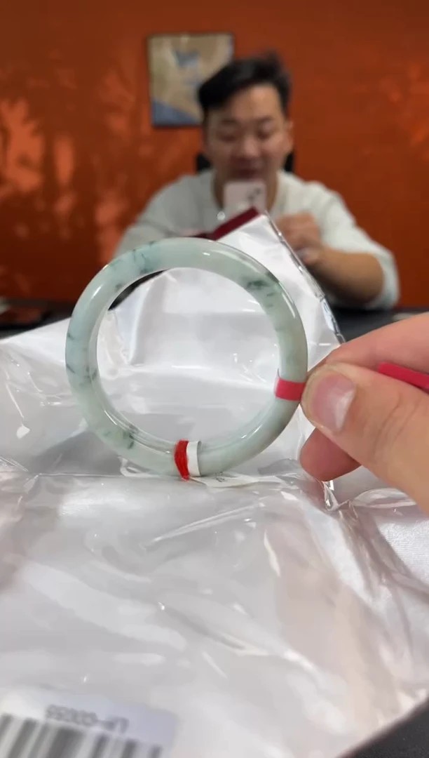 未镶嵌手镯翡翠51