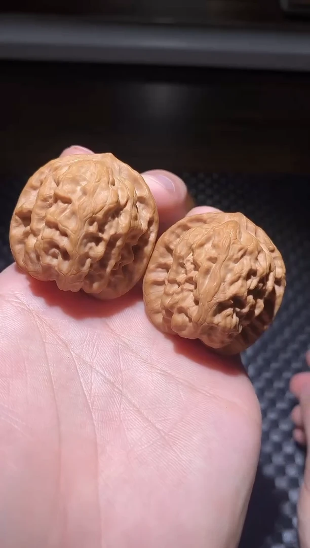 把件文玩核桃全品野狼38尺