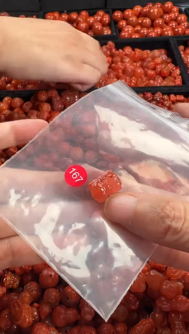 颈饰未镶嵌南红玛瑙1