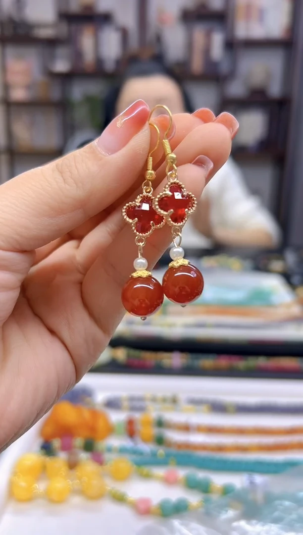 【闪购商品】玛瑙/玉髓耳坠14K金镶嵌E691