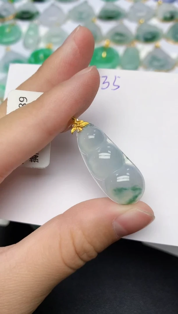 颈饰18K金镶嵌翡翠天然缅甸A货翡翠百元以上9元证书费自理