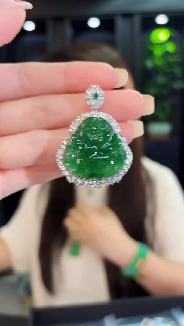 翡翠未镶嵌吊坠(不含链) 缅料A货/支持复检/一件