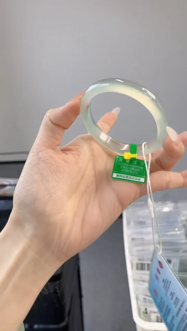 【闪购商品】玛瑙/玉髓手镯未镶嵌53-54圈