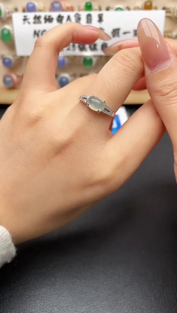 银S925镶嵌戒指翡翠一物一证一礼盒