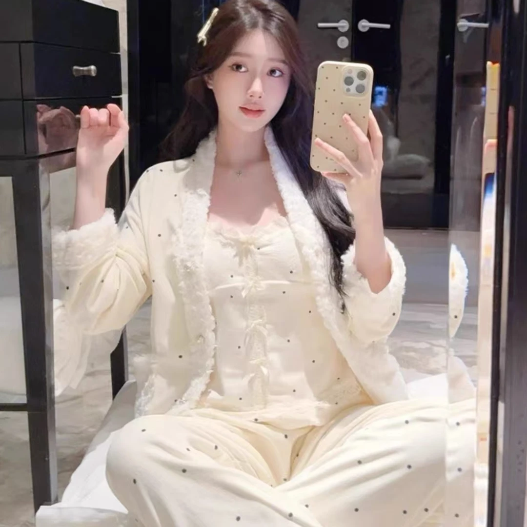 女秋冬新款加厚高级感长袖显瘦双面绒睡衣波点1003（三件套）