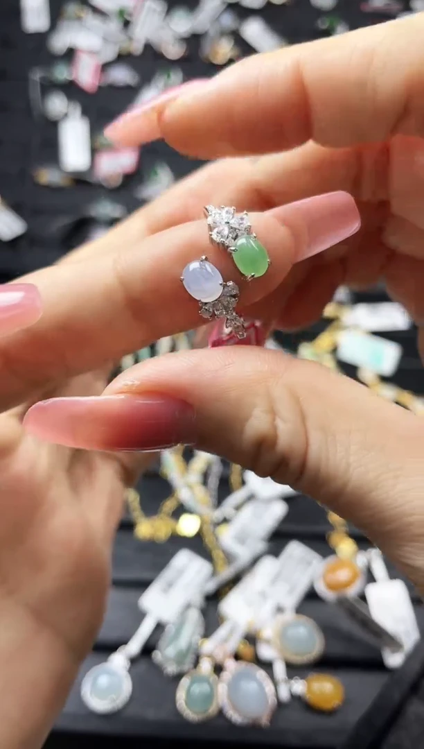 颈饰未镶嵌翡翠我