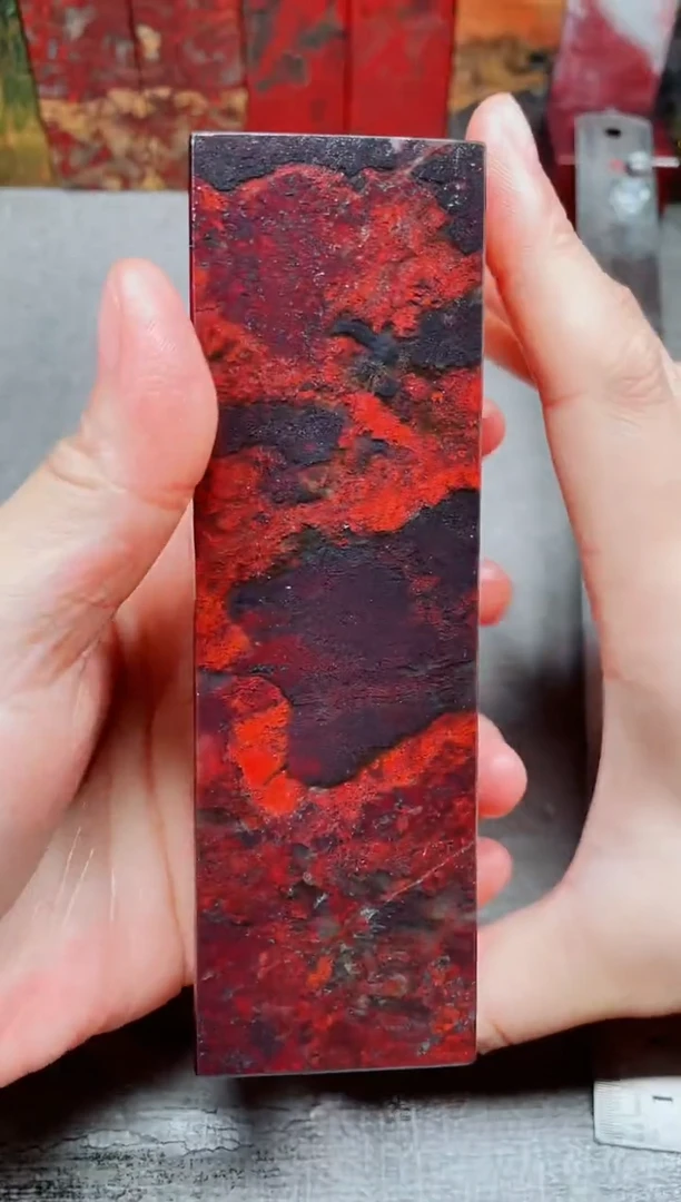 玉桂林鸡血玉素章黑底红11