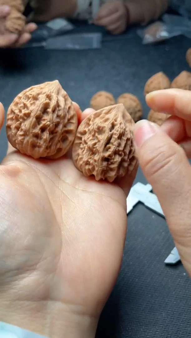 把件文玩核桃w347  鸡心42尺