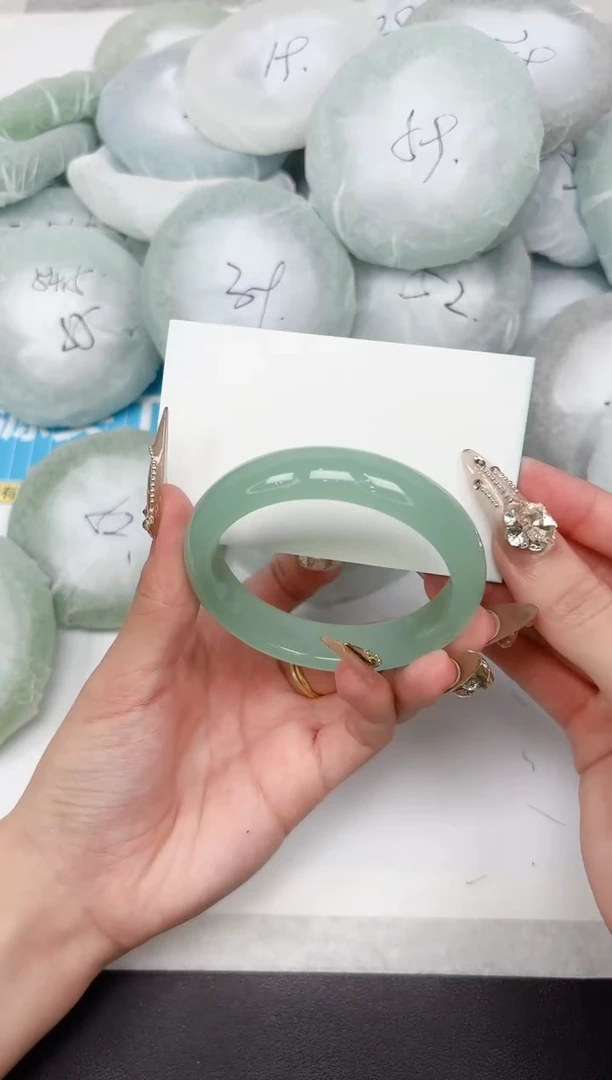 石英质玉手镯未镶嵌258-54.3