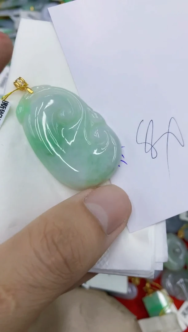 翡翠未镶嵌颈饰111111111111