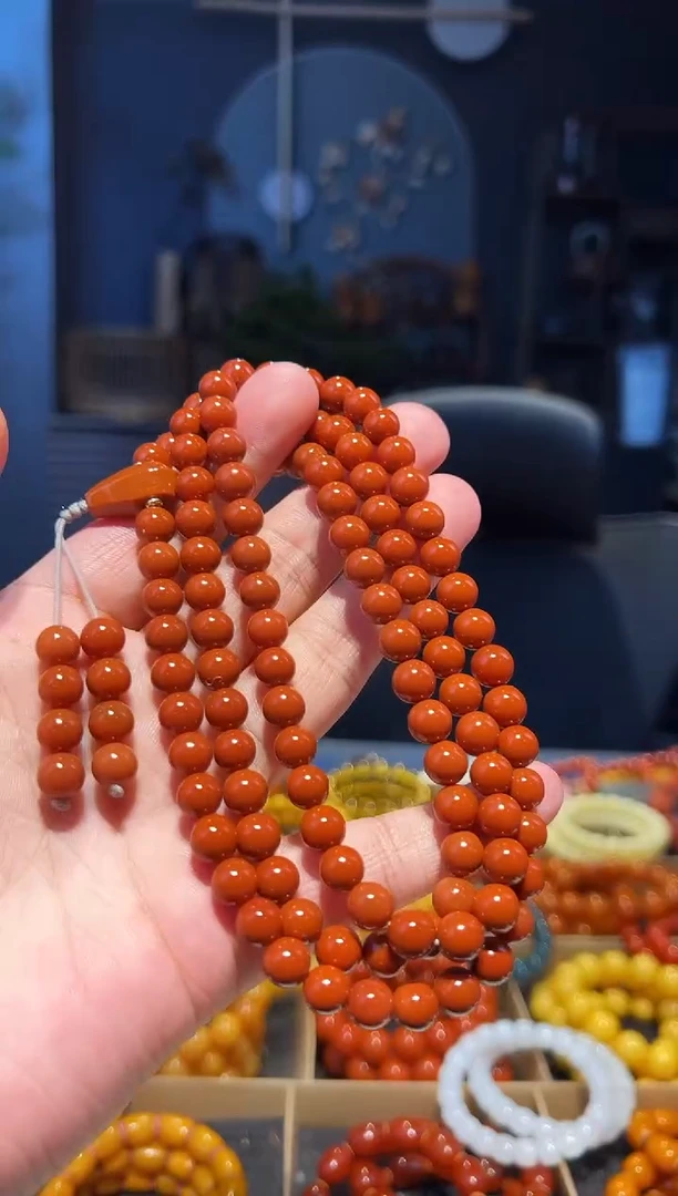 未镶嵌手串南红玛瑙8+108牛血红