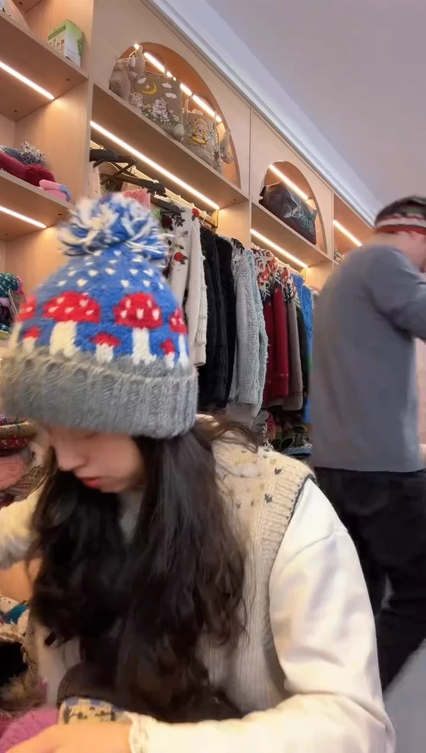 羊毛纯手工蘑菇帽