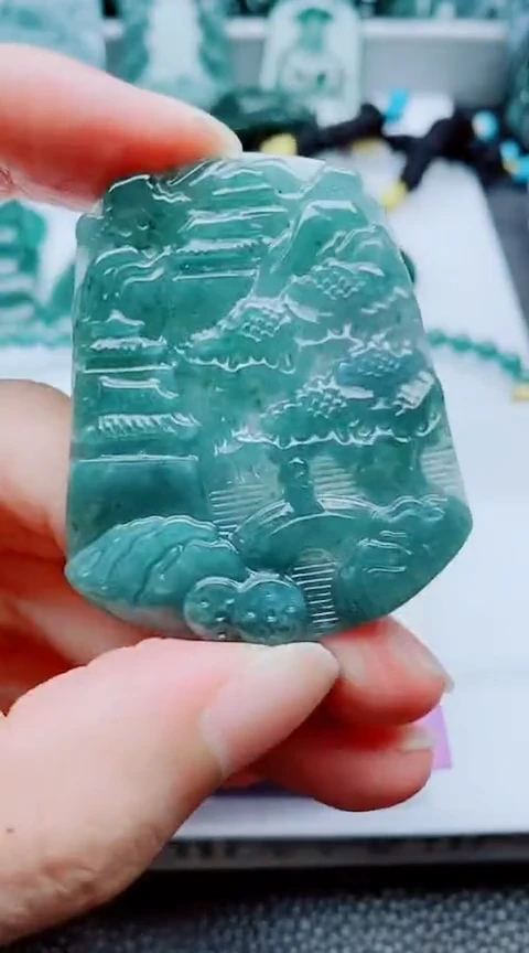 颈饰未镶嵌翡翠              多样性发其1一