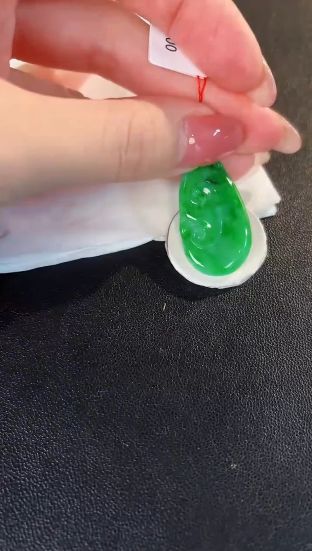 【闪购商品】翡翠颈饰18K金镶嵌 缅料A货/支持复检/一件