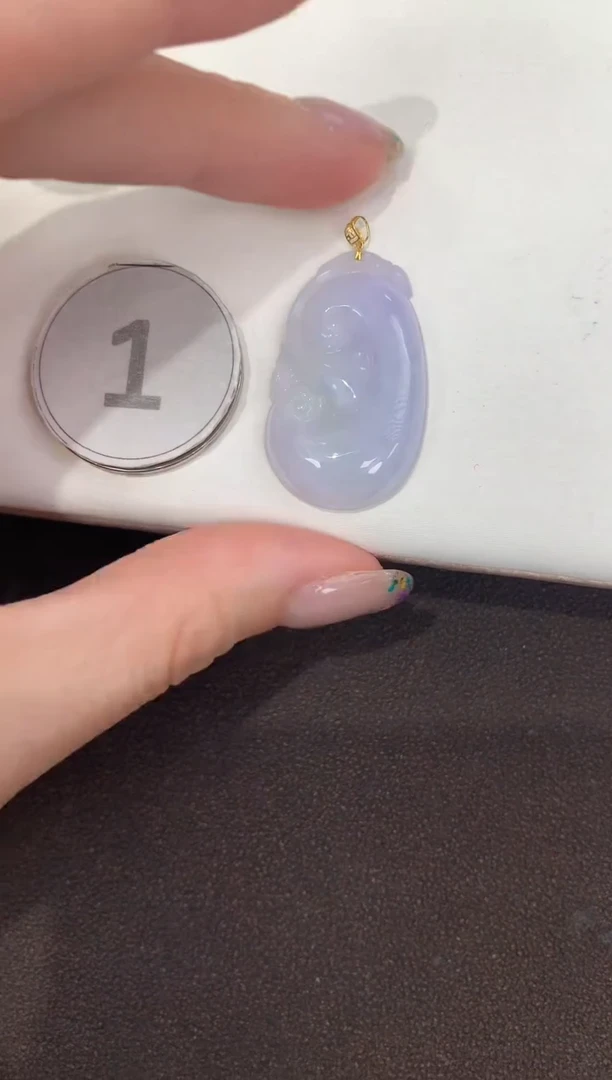 颈饰18K金镶嵌翡翠 天然缅甸a货翡翠