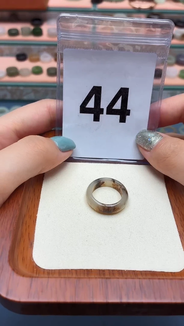 未镶嵌戒圈和田玉11号