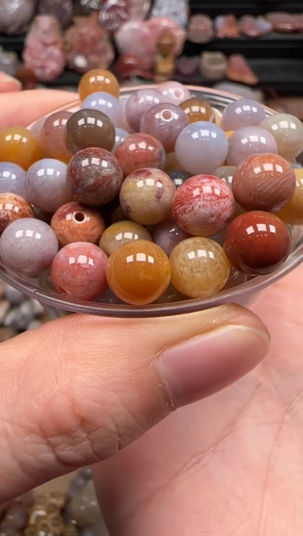 【闪购商品】硅化珊瑚（珊瑚玉）颈饰未镶嵌000