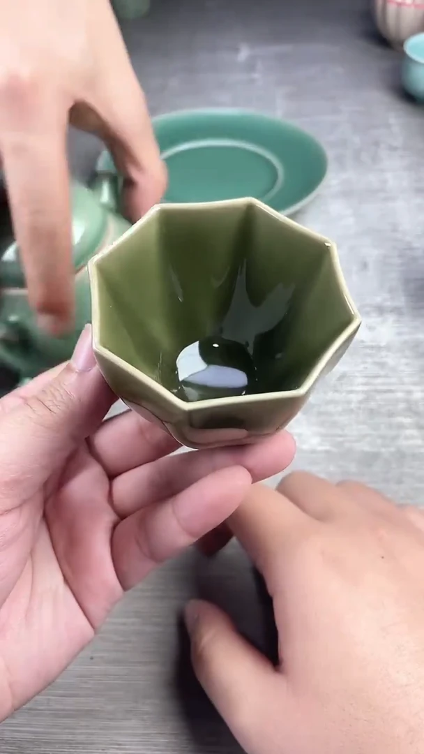 青瓷仓储清仓福利