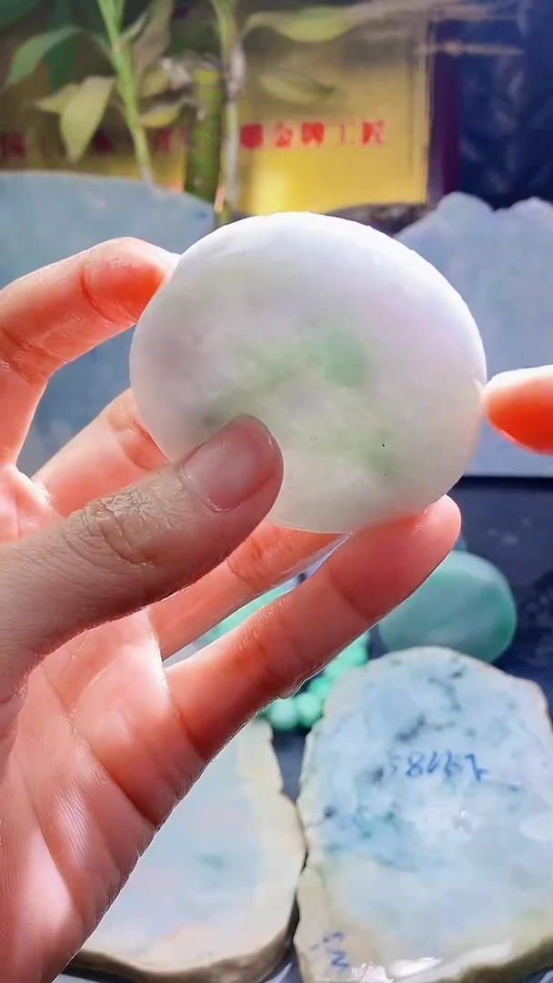 未镶嵌挂件翡翠小雨34