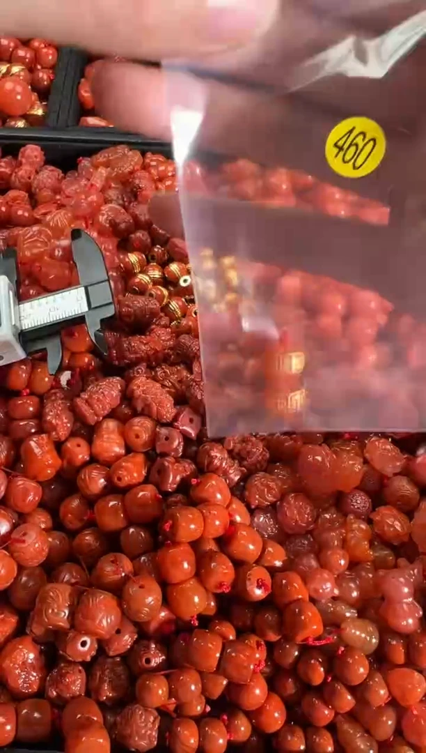 【闪购商品】南红玛瑙颈饰未镶嵌1