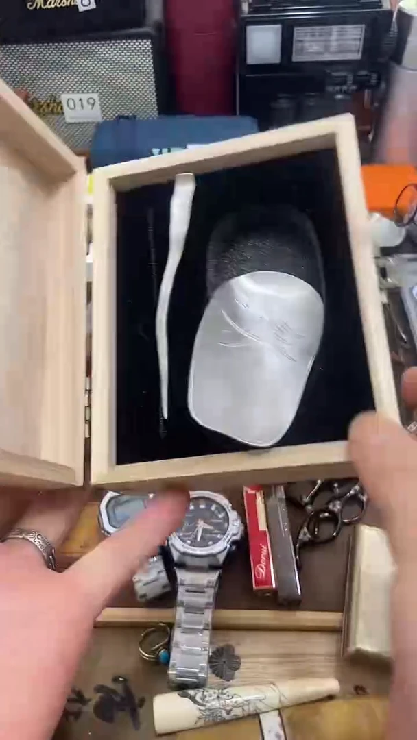 瓷片闪购商品 如图所示