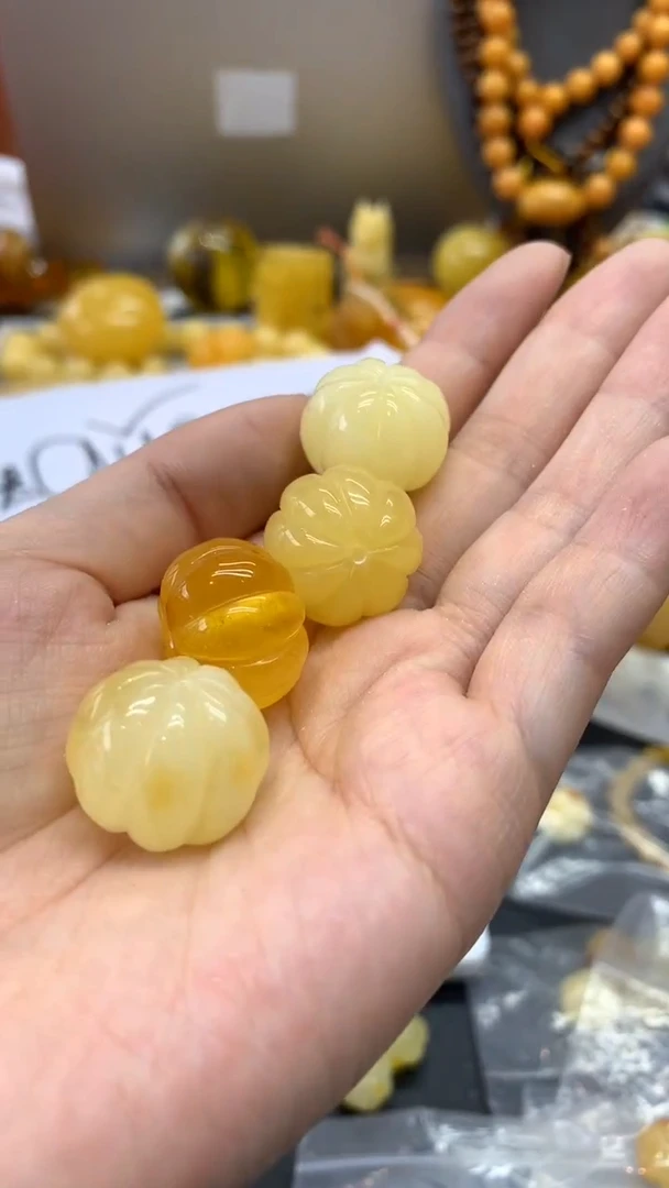 【闪购商品】未镶嵌琥珀珠宝奇石2847多样性发其一瑕疵介意别拍噢~