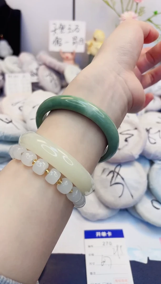 【闪购商品】石英质玉手镯未镶嵌270-翠玉-圈口60