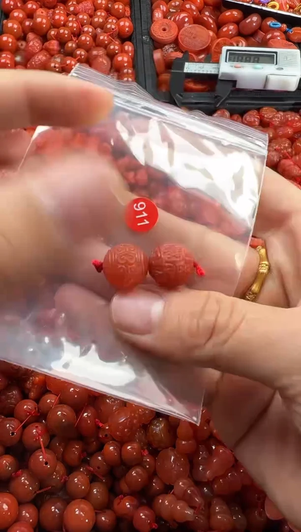 【闪购商品】南红玛瑙颈饰未镶嵌1