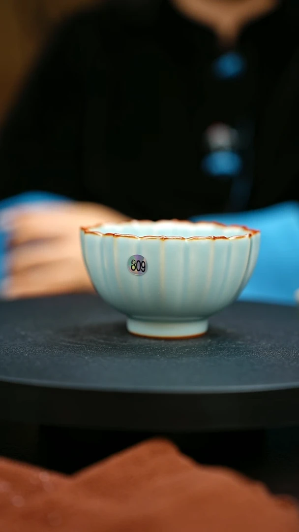 809#原矿钧瓷炉钧釉莲花杯