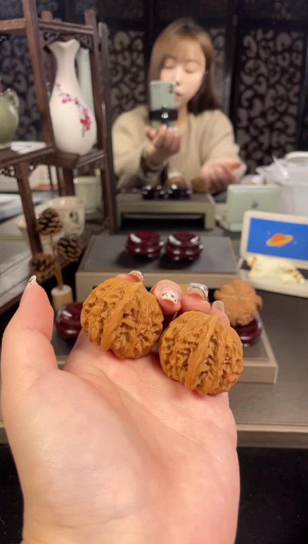 【闪购商品】文玩核桃把件野狼39尺-34