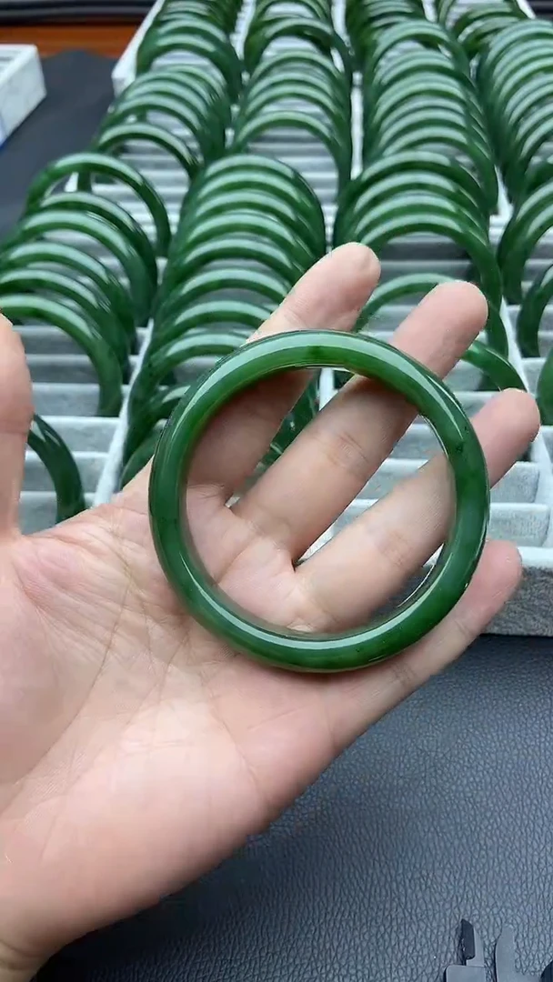 未镶嵌手镯和田玉（碧玉）83-64.1