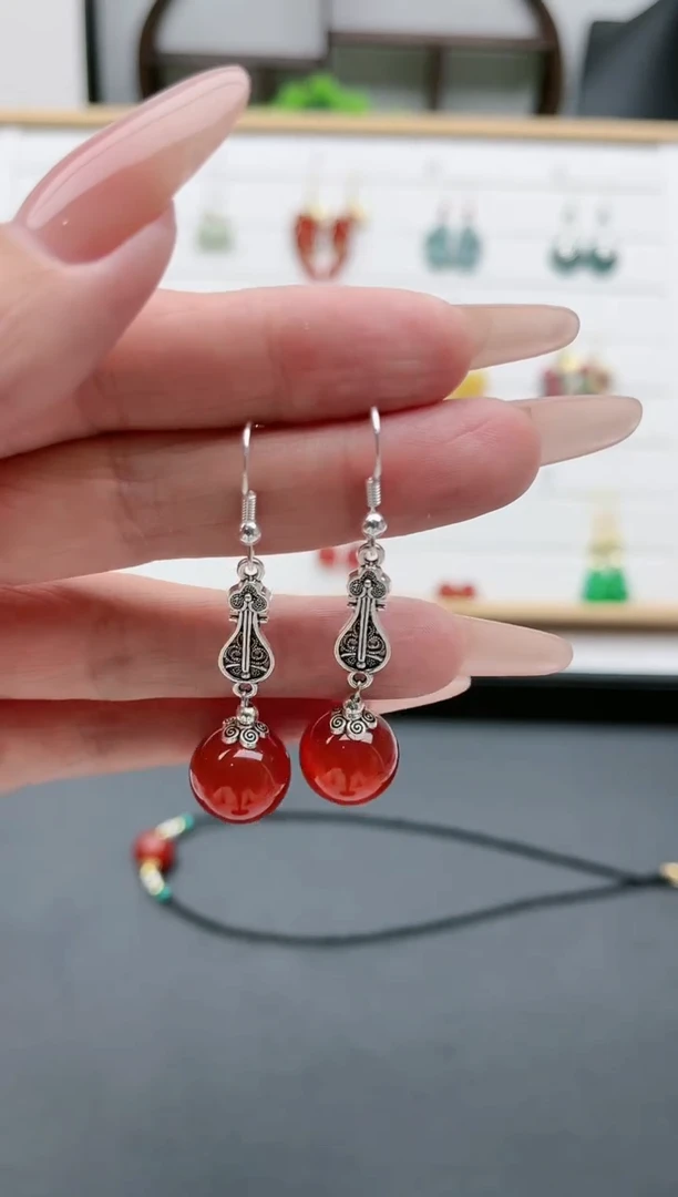 【闪购商品】南红玛瑙耳饰银S925镶嵌375