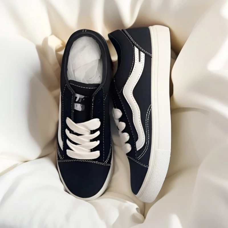 品牌撤柜！系带经典轻松时尚百搭休闲平跟休闲帆布鞋ZJ185