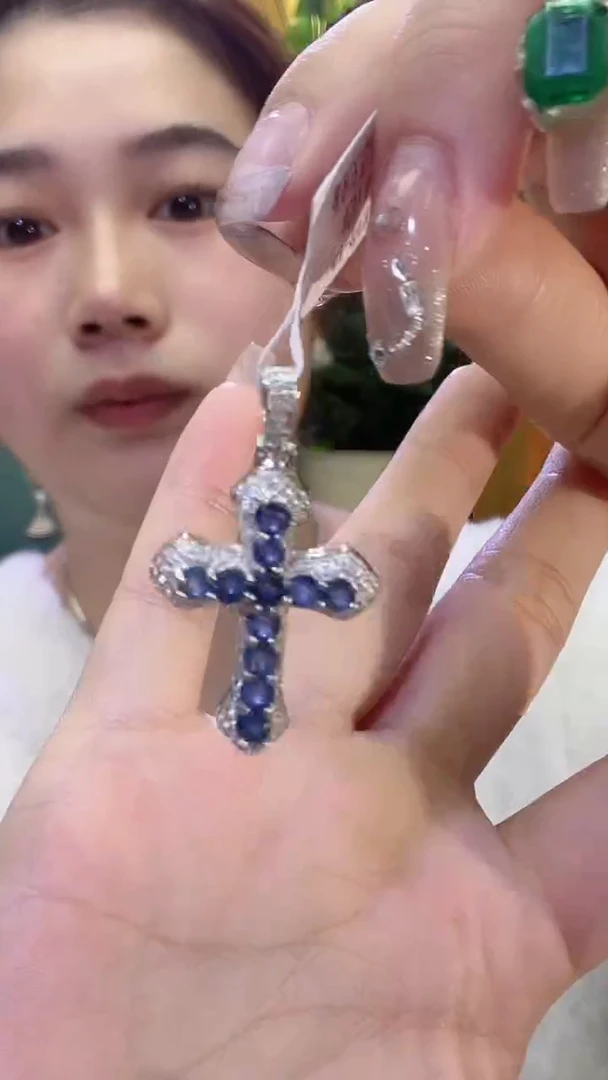 颈饰蓝宝石银S925镶嵌蓝宝石吊坠