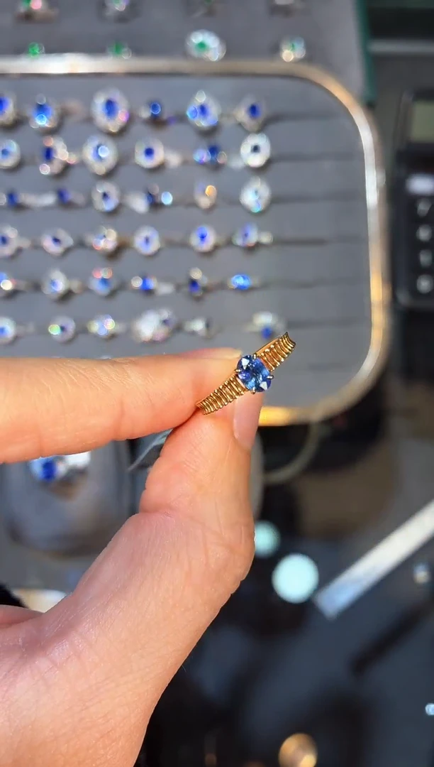 戒指蓝宝石18K金镶嵌【闪购】不低于0.60ct/同步展会价/多样性发货