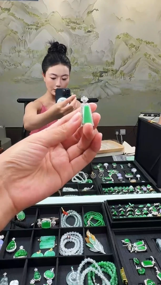 颈饰银S925镶嵌翡翠挂件