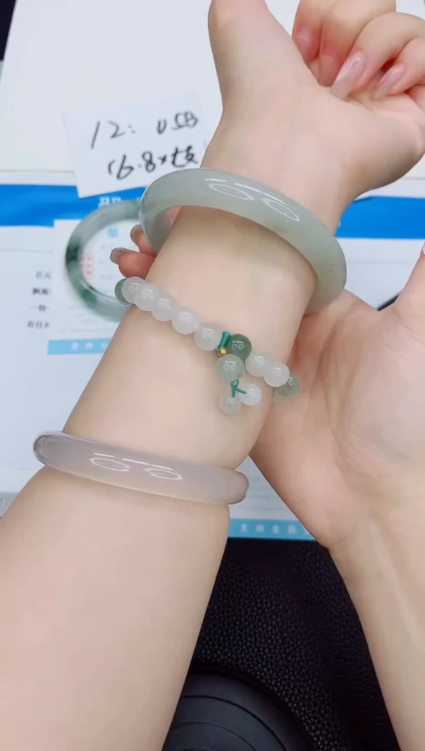 石英质玉手镯未镶嵌a58-59.5