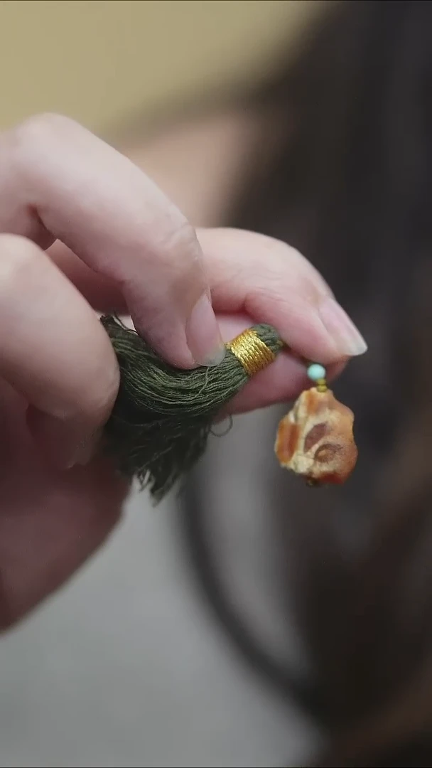 裸石琥珀未镶嵌蜜蜡滴流